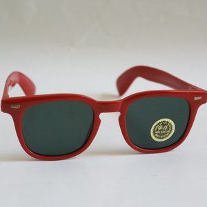 NWT True Vintage 90's Red frame Wayfair like style w/ glass G-15 lens sunglasses